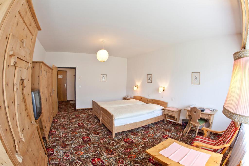 Hotel Post Pontresina Room photo